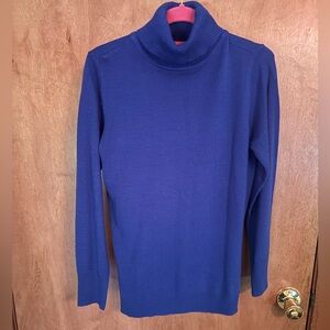 Royal Blue knit Turtleneck Sweater by New York and Co. size M lightweight